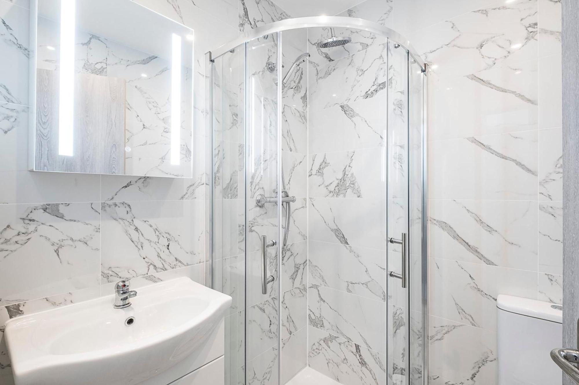 Victorian Beauty With Private Toilet And Shower Near Tube Station London Exterior foto